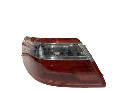 CHINA Factory Wholesale 81551-8Y005 81561-8Y005 TAIL LAMP (MIDDLE EAST) RH LH For Toyota CAMRY FANCHANTS China Auto Parts Wholesales