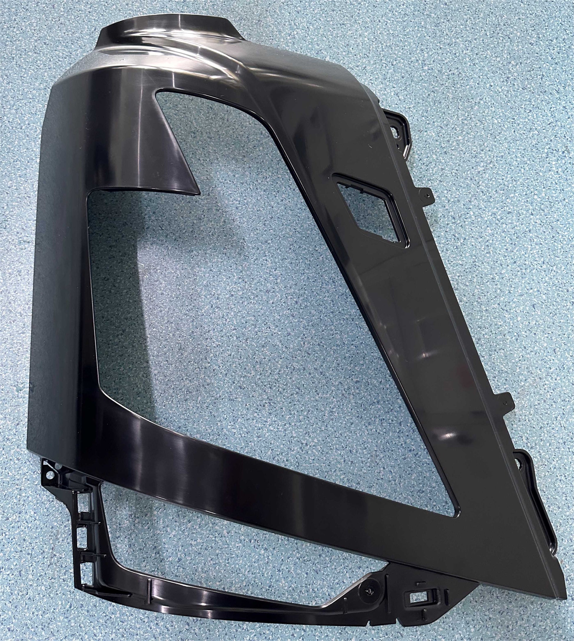 FANCHANTS 82699740 23992377 82699738 84462687 Head lamp panel with holes for VOLVO FM FH FANCHANTS China Auto Parts Wholesales